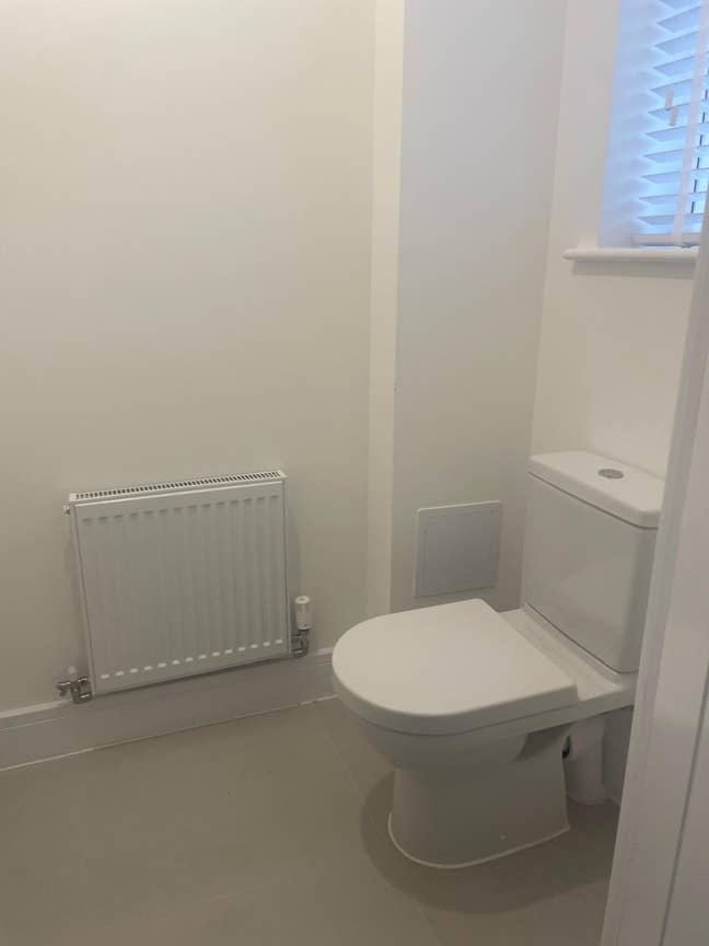 Funished Doubles Room - New Build House - Essex Main Photo