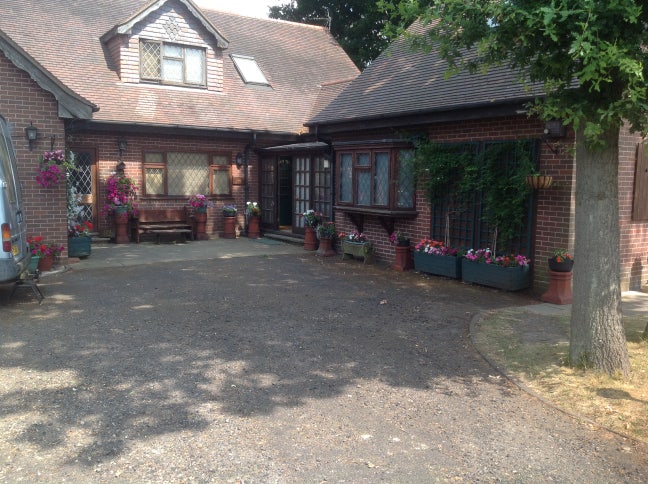 Solihull - Single  En Suite Room nr.M42 J4 Main Photo