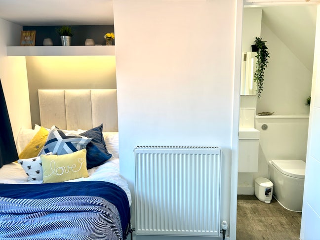 🚂👣 Walk to Twyford Station 👣🚂
 Main Photo