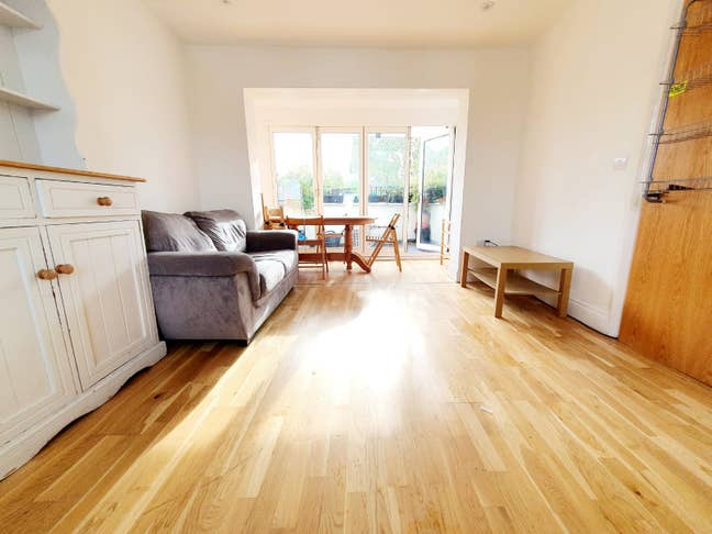 Beautiful 2 bedroom in highbury Main Photo