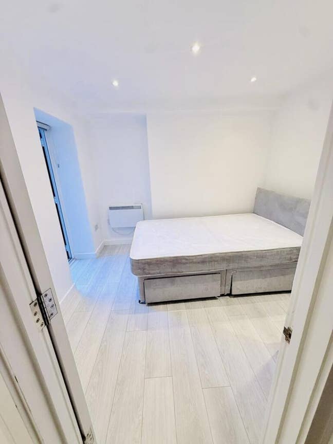 Two brand new rooms available Finchley N3 Main Photo