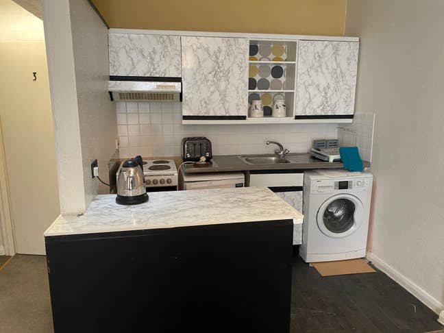 ✅ One Bed Flat  ✅Next to Shops ✅ Not Sharing  Main Photo