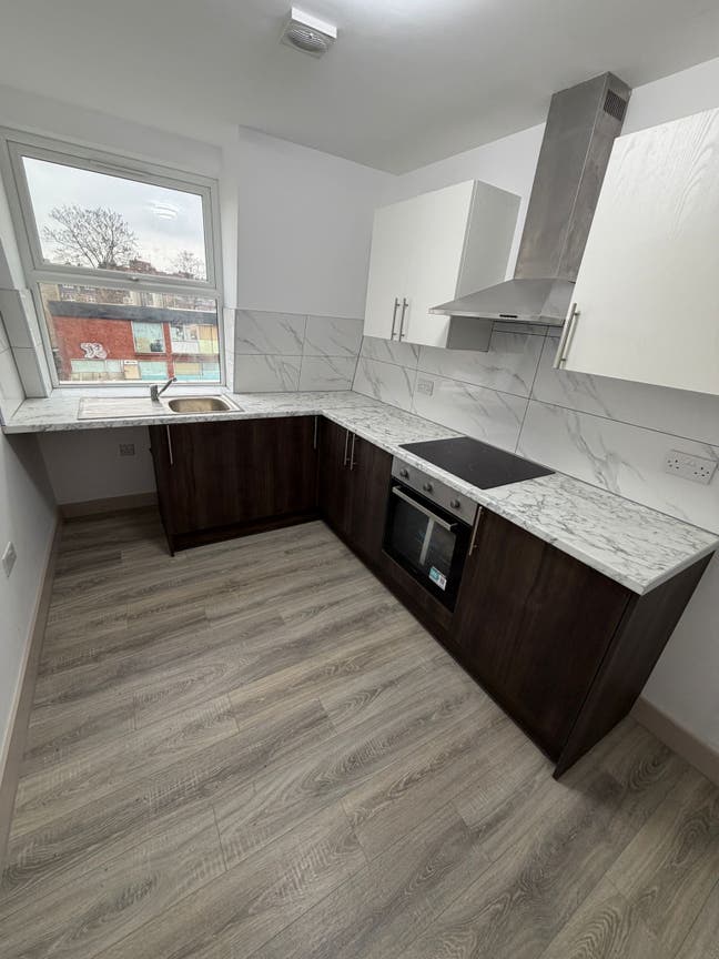 Modern En-Suite Rooms in Clapton Main Photo