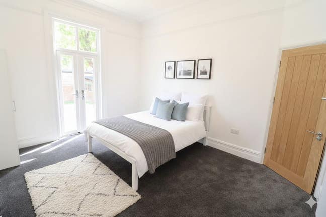 Spacious Room Avl a Few Steps from Elizabeth Line Main Photo