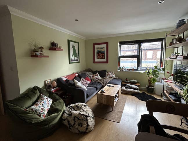 Amazing Room Available in Kensal Green Main Photo