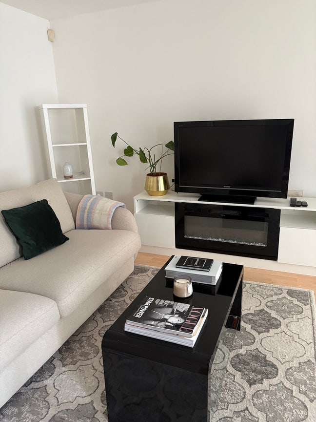 Double Room in South Manchester - Bills Included  Main Photo