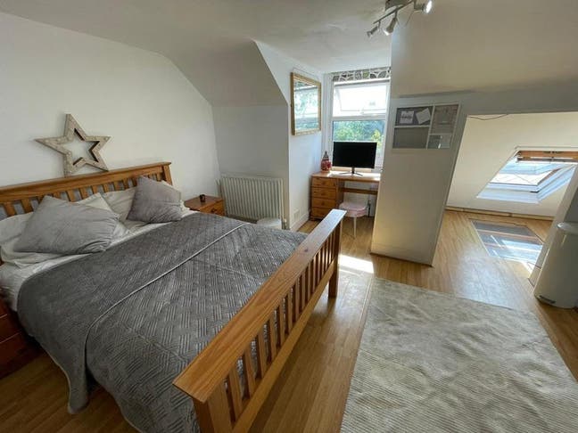 All-inclusive Double Room📍Plaistow E13 Main Photo