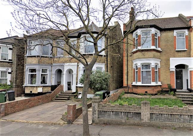 Fantastic four bed house with Garden, Leytonstone  Main Photo