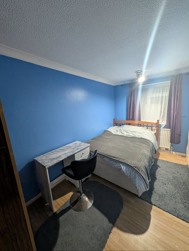 Room for rent  Main Photo