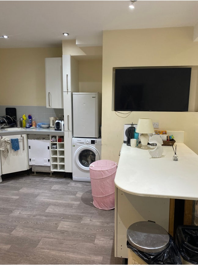 Guest Rooms Main Photo