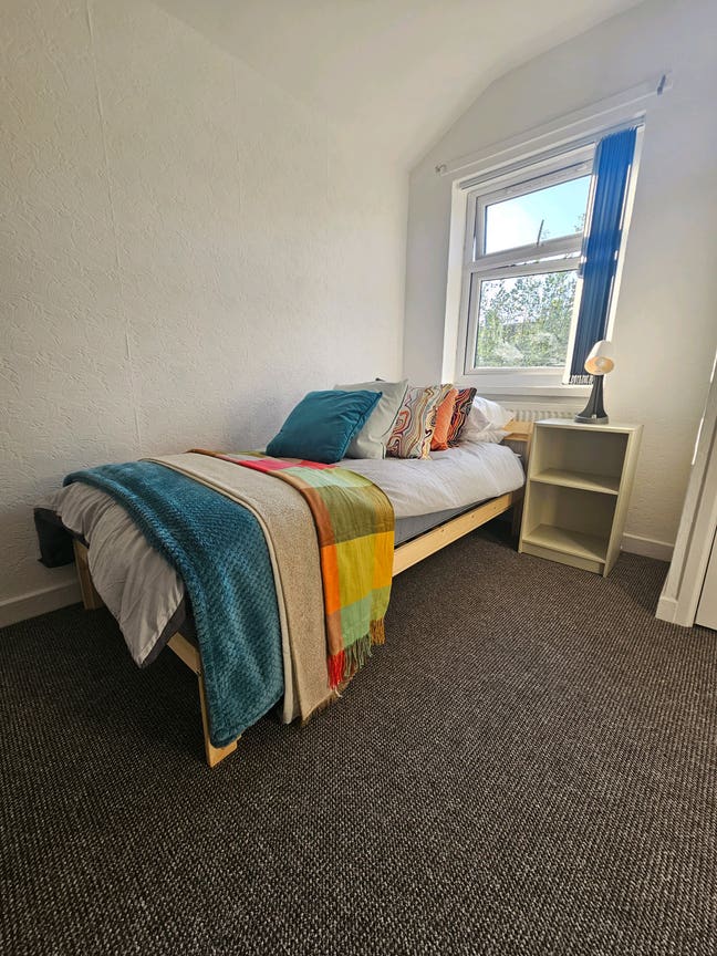 Double Room Near City Center  Main Photo