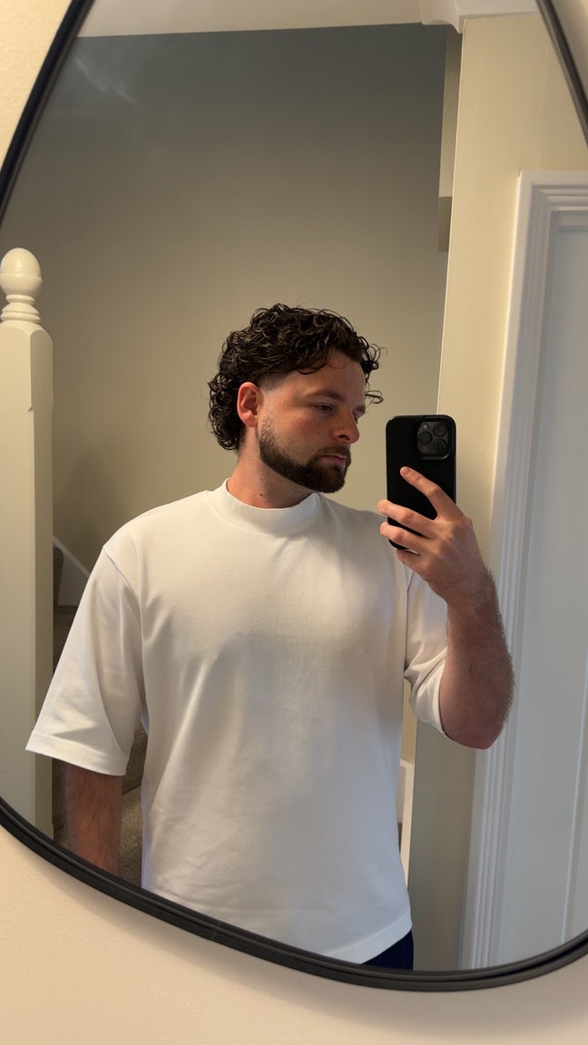 Looking for a room or flatmates Main Photo