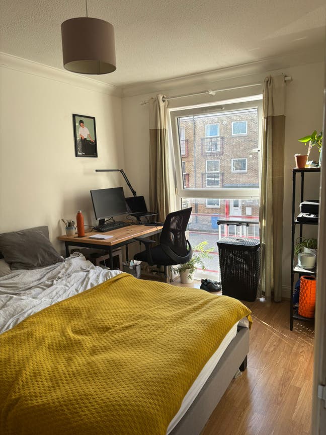 Double bed ensuite in Canada Water  Main Photo