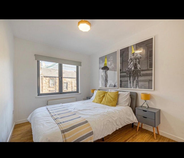 Renting for a month Main Photo