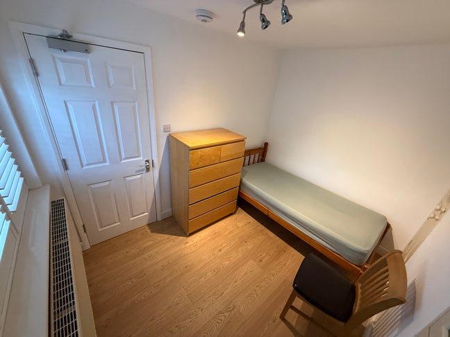 Lovely room in a great house, all inc Main Photo