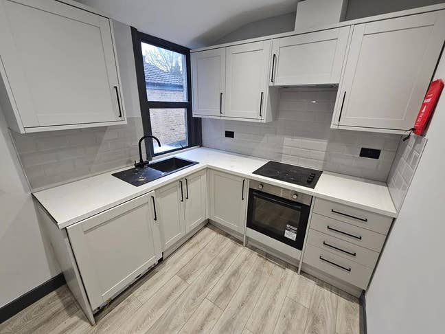 Studio Flat, Brownhill Road, SE6 Main Photo