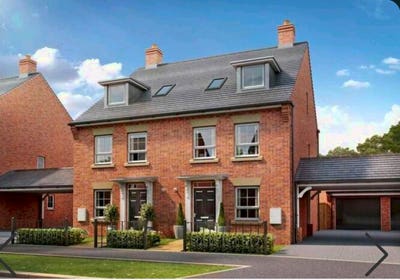 Modern House with double and single Bills included Main Photo