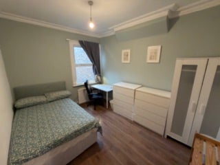  Large Double  Room Close to Turnpike Lane  Statio Main Photo