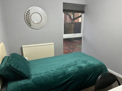 Property with excellent local facilities Main Photo
