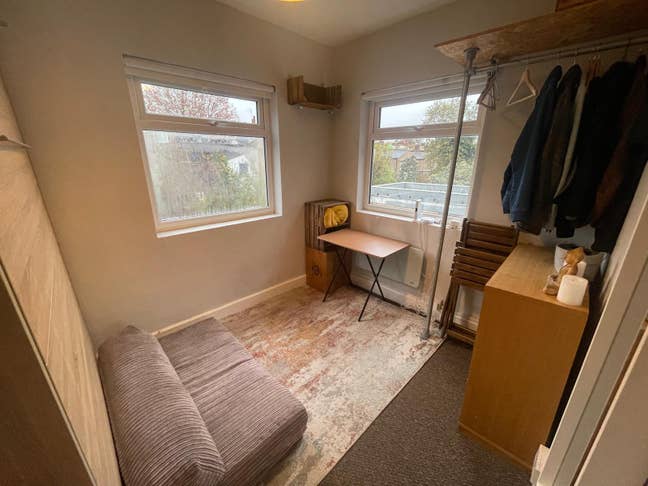 Small Bright Studio Flat in E5 – 3 month short let Main Photo