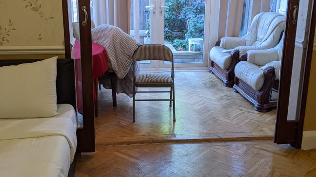 King Size Room with Bills &pound;1000 Main Photo