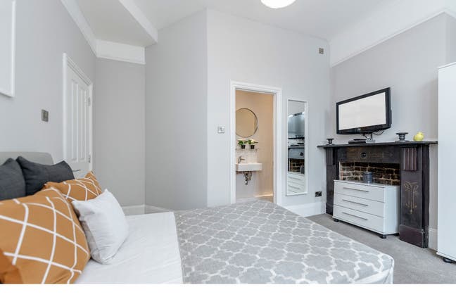 Spacious Double En-Suite Room in Clapham/ Stockwel Main Photo