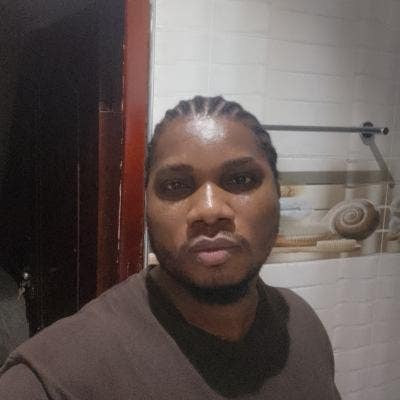 We're a neat, respectful couple with busy liv... Main Photo