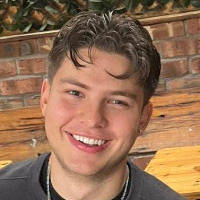 Looking for room around Finsbury park or SE London Main Photo