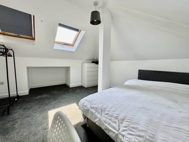 Next to James Cook Furnished Rooms All Bills Inc Main Photo