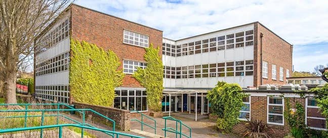 Spacious Rooms, Brighton & Hove from &pound;350 Main Photo