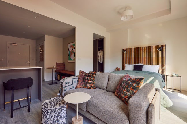 Furnished Studio in Reading Centre Main Photo