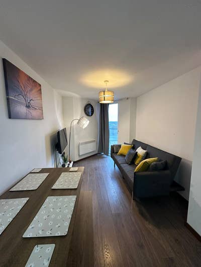 Clean spacious 1BR/JLR/HS2/BHX/10% off long stays Main Photo