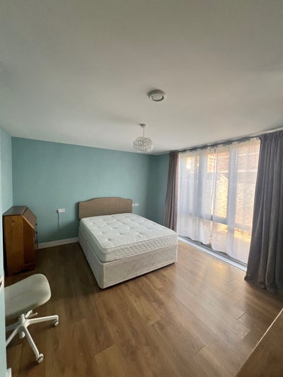 King Bedroom in Zone 2 Main Photo