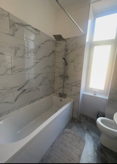 Large Double room- Southside Glasgow Main Photo
