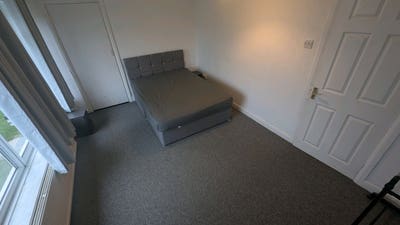 Lovely flat close to university  Main Photo