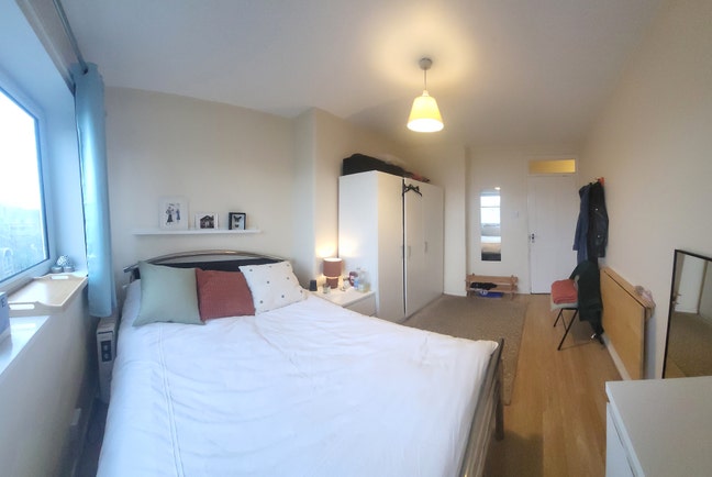 Large Double 3min walk to Bethnal Green Station Main Photo