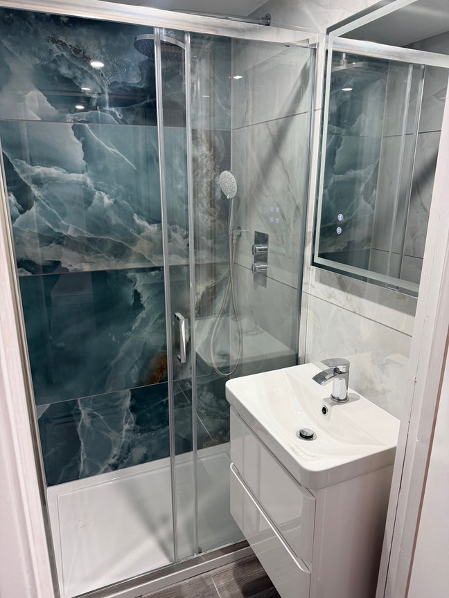 Newly Refurbished 1 bed flat to Rent - N16  Main Photo