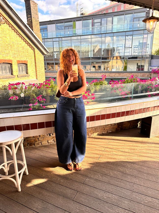 Buddy up or calm, homely flat w en-suite 1st June Main Photo