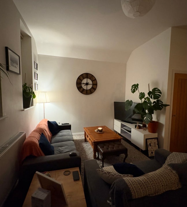 Double bedroom flat in chorlton Main Photo