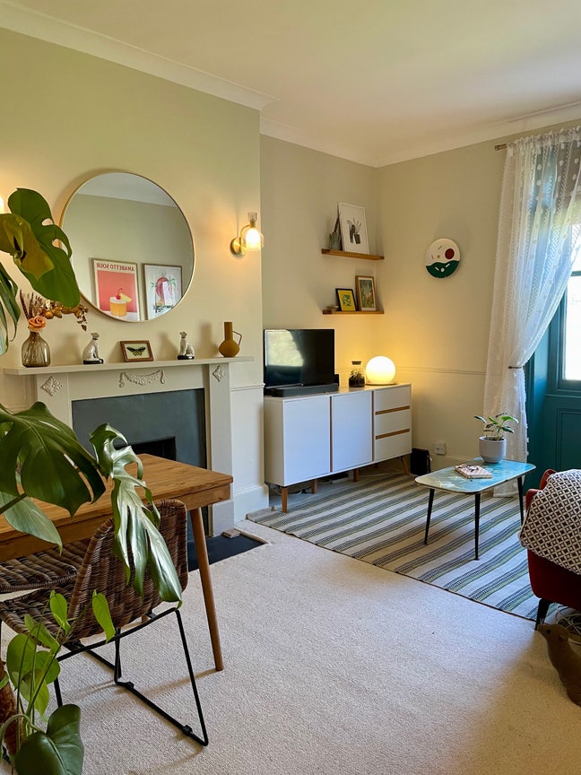 Bright Furnished 1-Bed Flat, Garden Views Main Photo