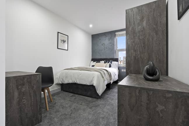 Newly Refreshed Modern Studio in Rugby Main Photo