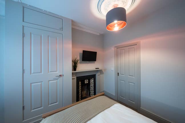 Walking distance to RBH Main Photo