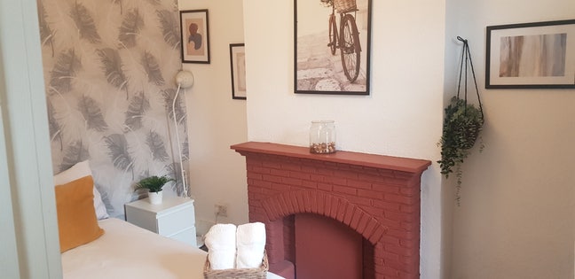 🏡  whole property  to LET 💥  Main Photo