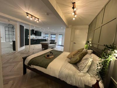 Studios and Double Rooms - Rushden- Bills Inc Main Photo