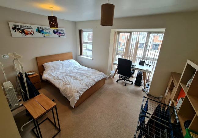 Executive King Room Close to Green Park & A33/M4 Main Photo