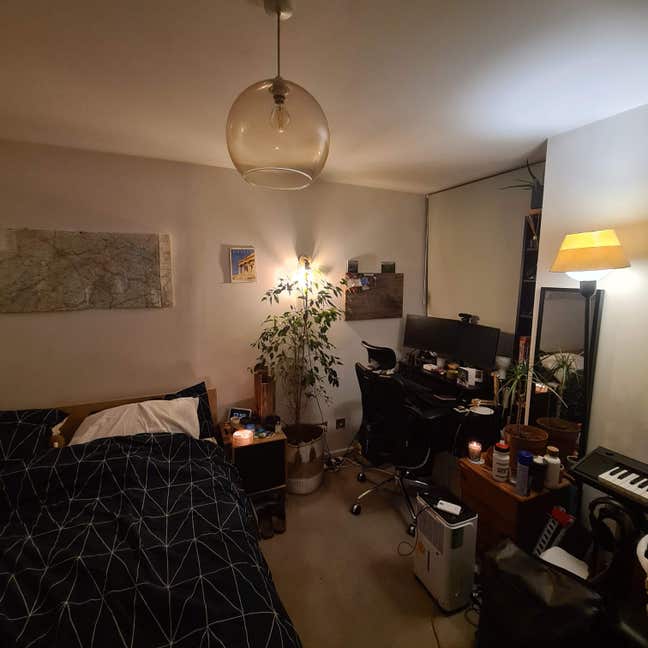 Double Ensuite Room in Victoria Main Photo