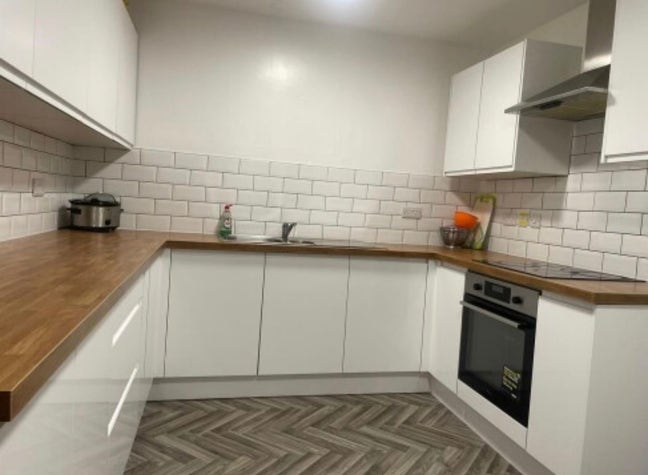 This beautiful shared living accomodation Main Photo