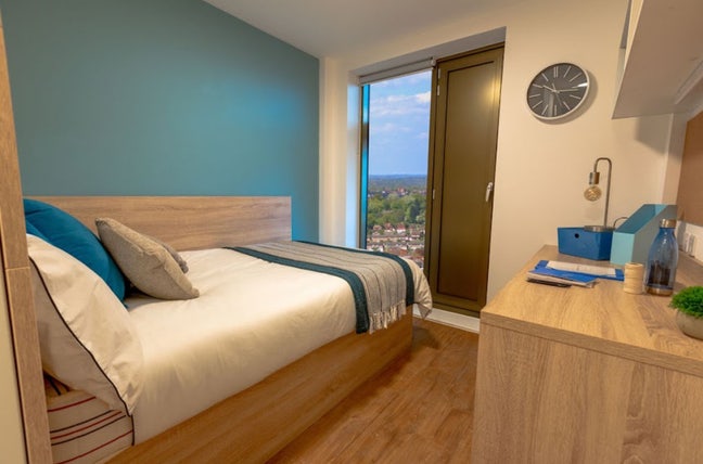 Bankside Room Available - &pound;240pw Main Photo