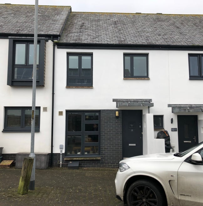 Double room in house Main Photo