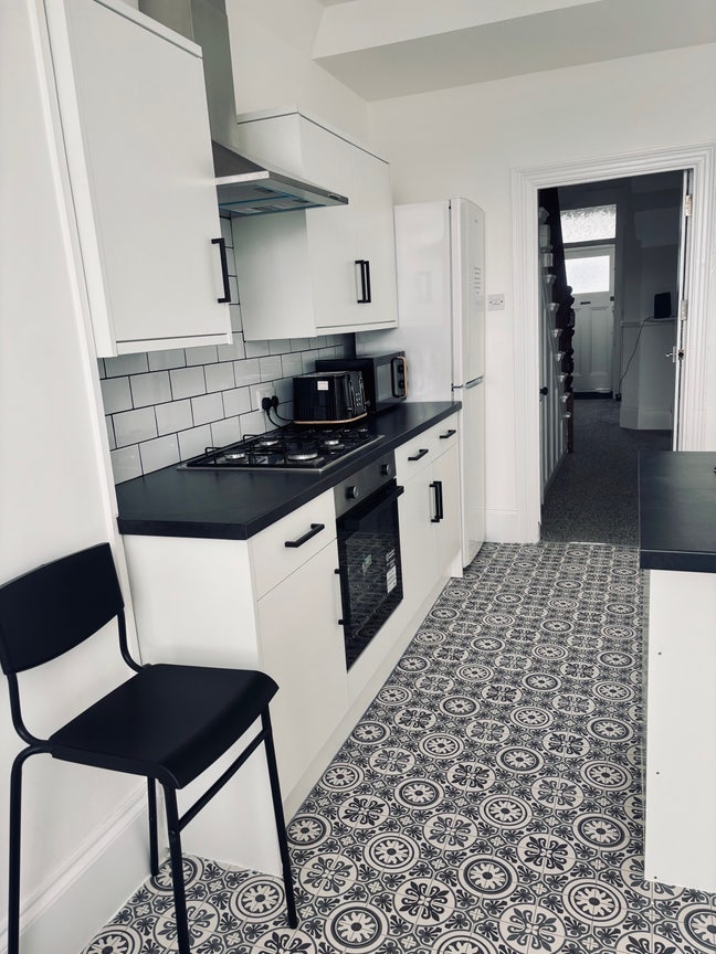 Newly refurbished house  Main Photo